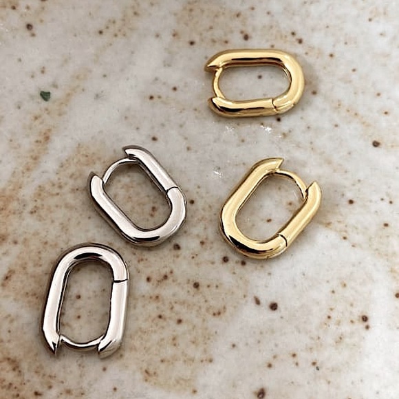 n e w | oval hoop earrings - Picture 2 of 4